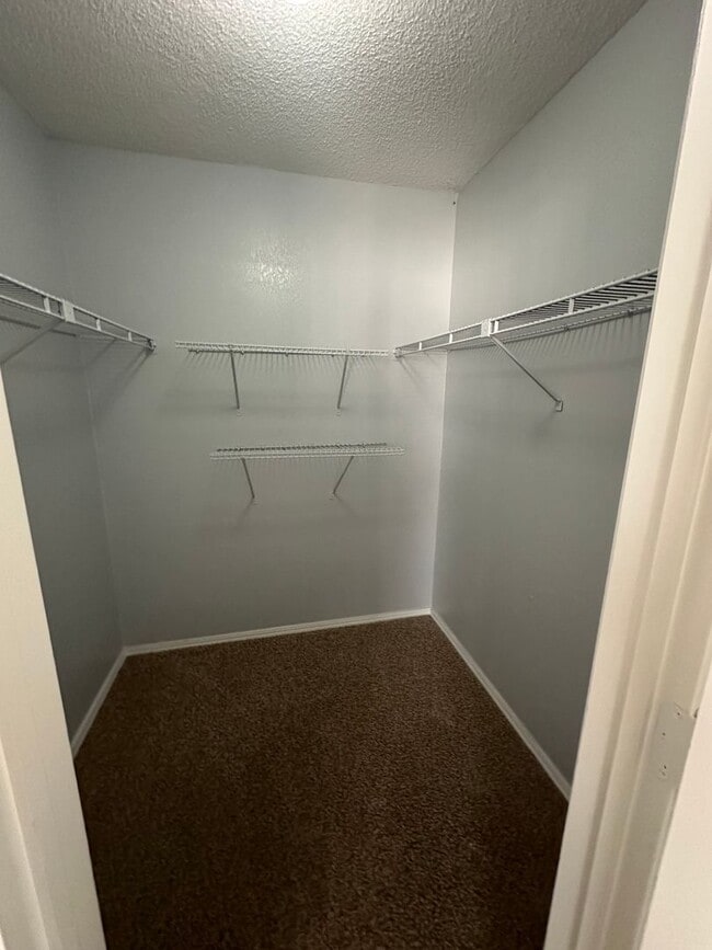 Photo - 2 Bed/2 Bath 2nd Floor Condo