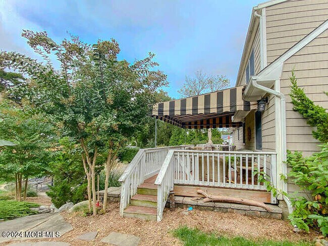 Photo - 2125 Millbrook Rd