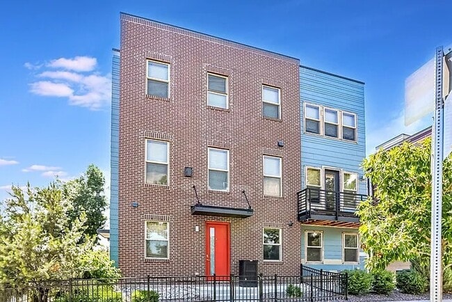 Photo - 1200 W 11th Ave