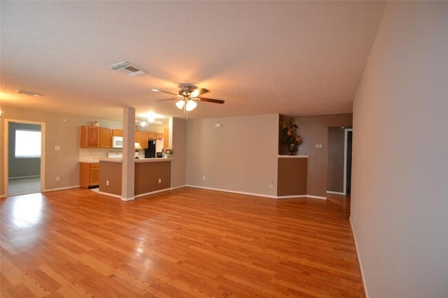 Photo - 5126 Riverwood Dr