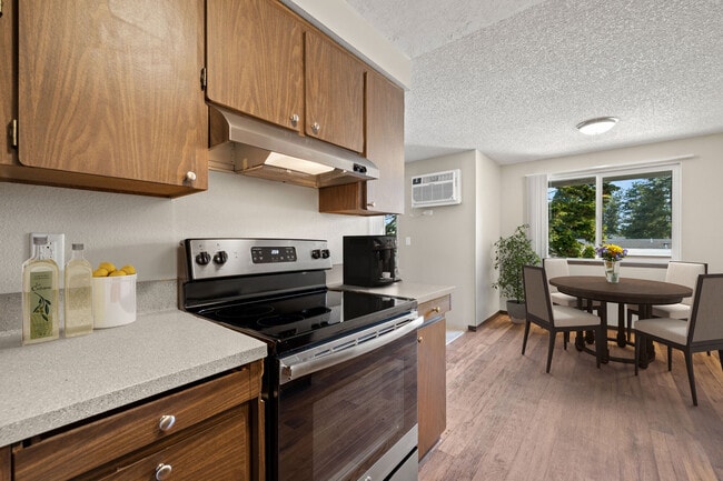 Photo - Meadowlawn Apartments