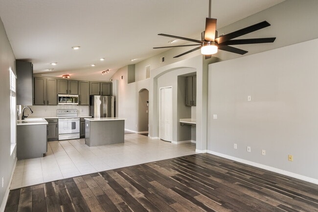 Photo - 1739 Sweetspire Dr