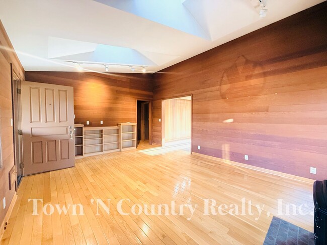 Photo - Charming 2BR/1BA Home in Maple Park – Full...