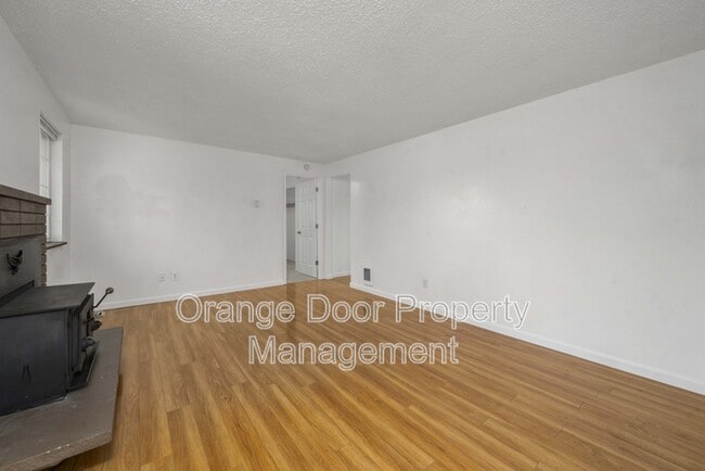 Photo - 9231 S K St