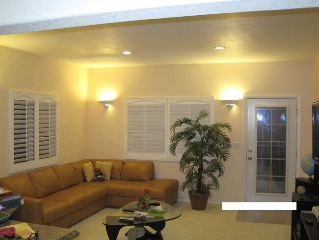 Photo - 10170 Tilton St