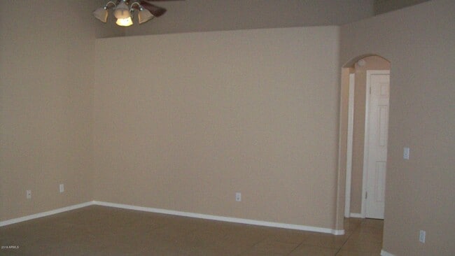 Photo - 802 E Rosemonte Dr