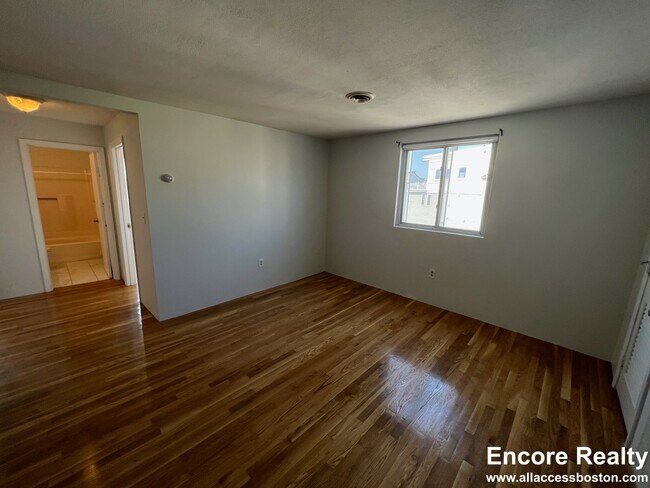 Photo - 385 Dorchester St Unit C8