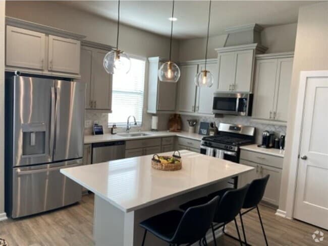 Building Photo - 2530 Manor Valley Ct Rental