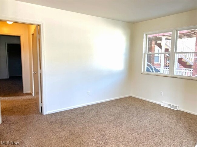 Photo - 20 E 36th St