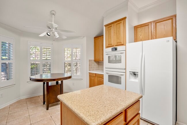 Photo - 15 Heron Hollow Ct
