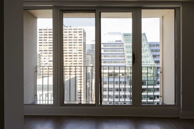 Photo - 200 N Dearborn St