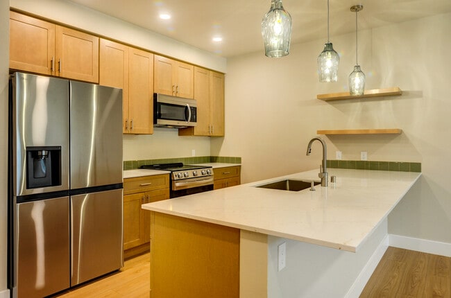 Photo - Emery Landing