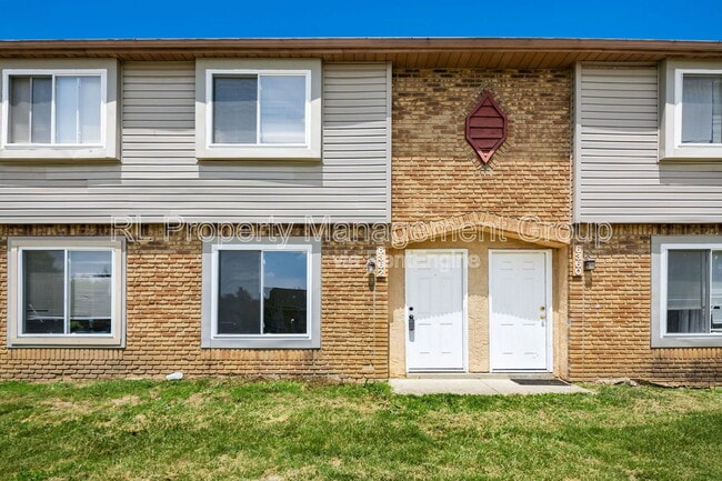 Photo - 6362 Cherylbrook Ln Townhome