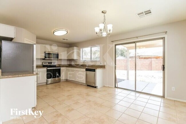 Photo - 33129 N Roadrunner Ln