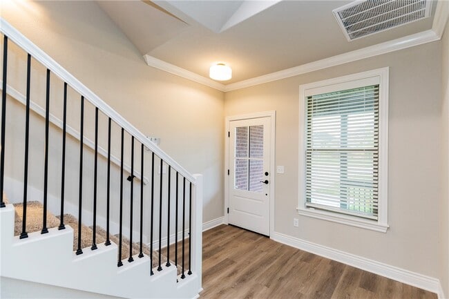 Photo - 6608 SW Orange Ave