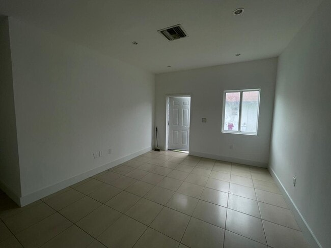 Photo - 4727 NW 15th Ave