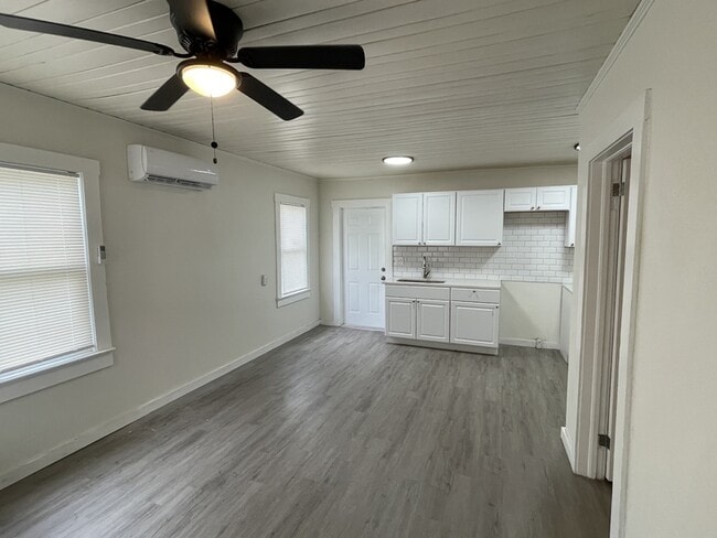 Photo - 10005 N Arden Ave