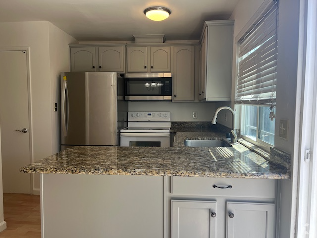 Building Photo - 4861 Saginaw Cir Rental