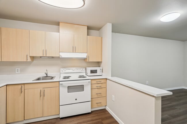 Estilo de cocina 2 - Esperanza - 55+ Affordable Senior Housing