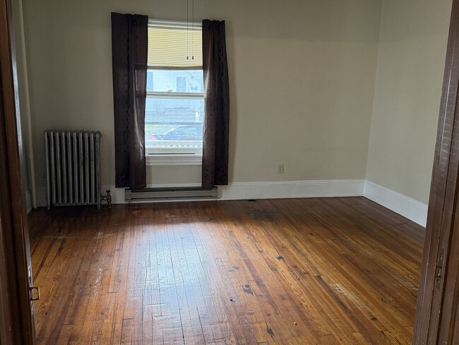 Family Room - 319 West St Unit 321