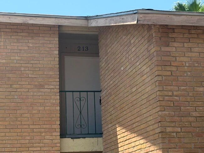 Photo - 5302 Springfield Ave Unit 213