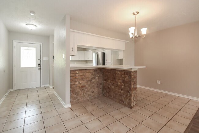 Photo - 9695 Twin Shores Dr