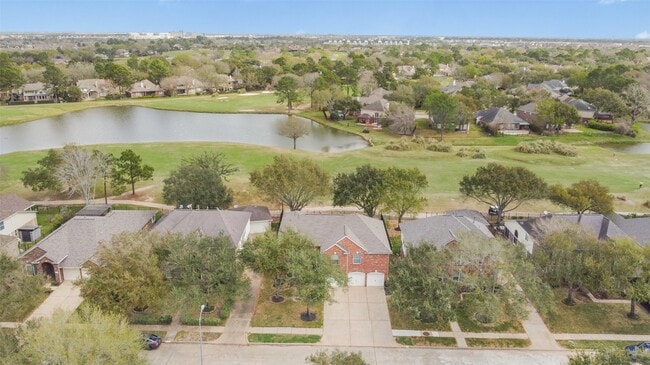 Photo - 2103 Blue Water Bay Dr