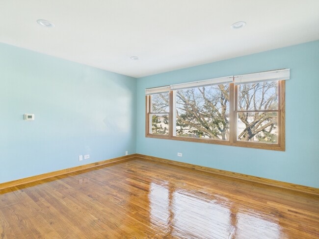 Photo - 755 Dulles Rd Unit F