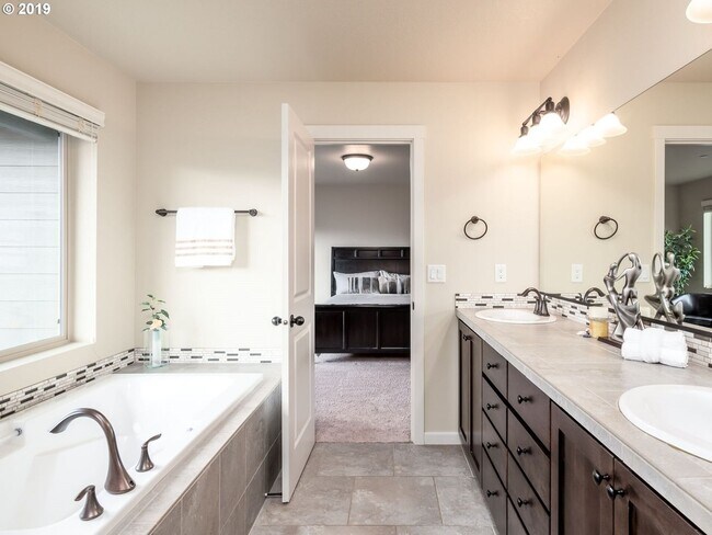 Photo - 4 Bedroom Home on Quiet Street w/Office on Main Level!