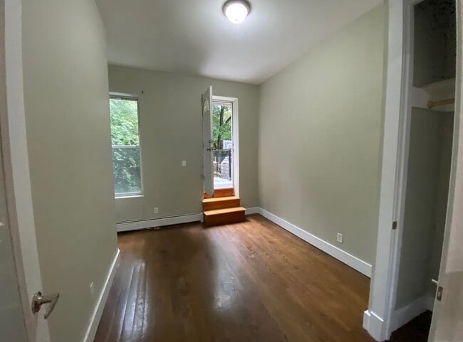 Photo - 88 Harman St Unit 2
