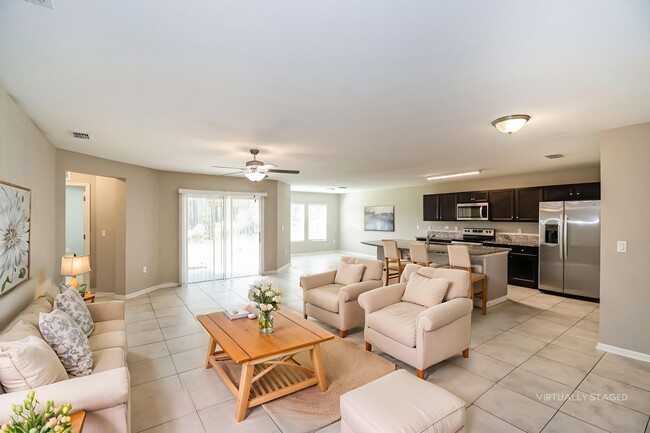 Building Photo - 7380 New Mdws Ct