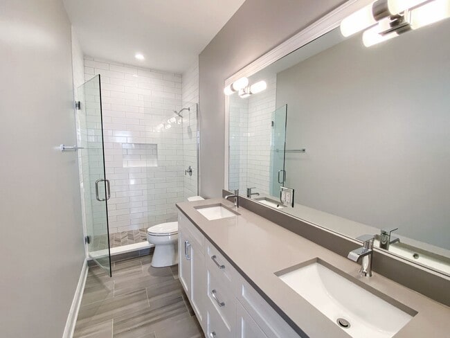 Photo - 3350 N Kenmore Ave Unit 3347-1N