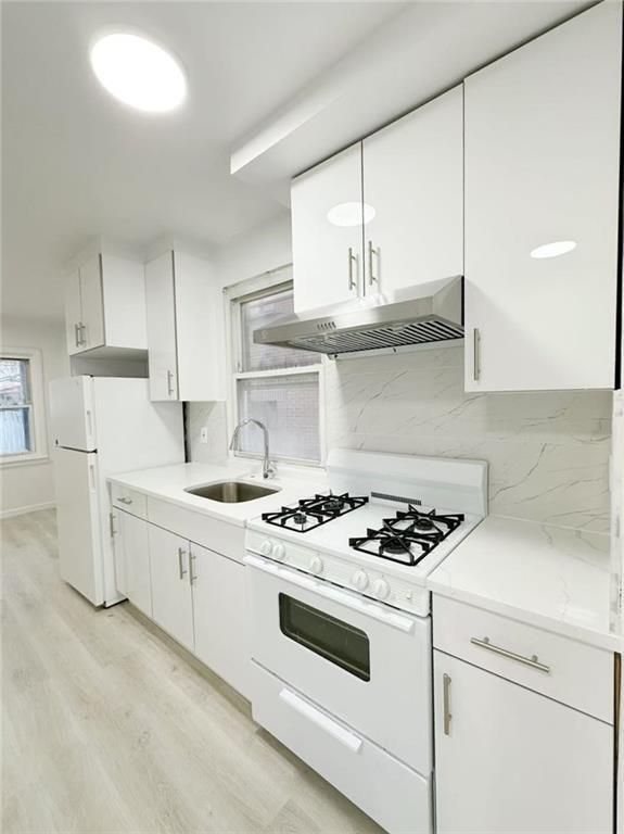 Photo - 45-31 163rd St