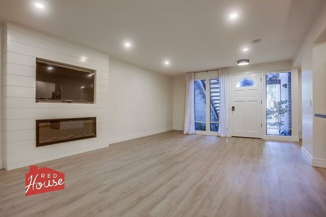 Photo - 4009 Canario St Unit #D