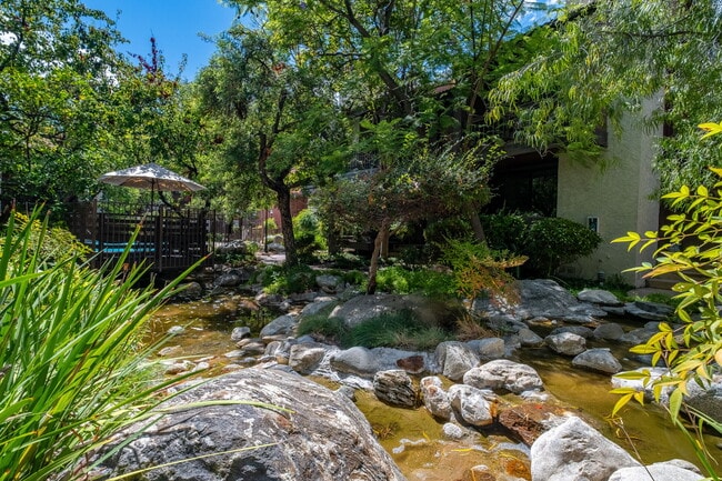 Photo - 21931 Burbank Blvd