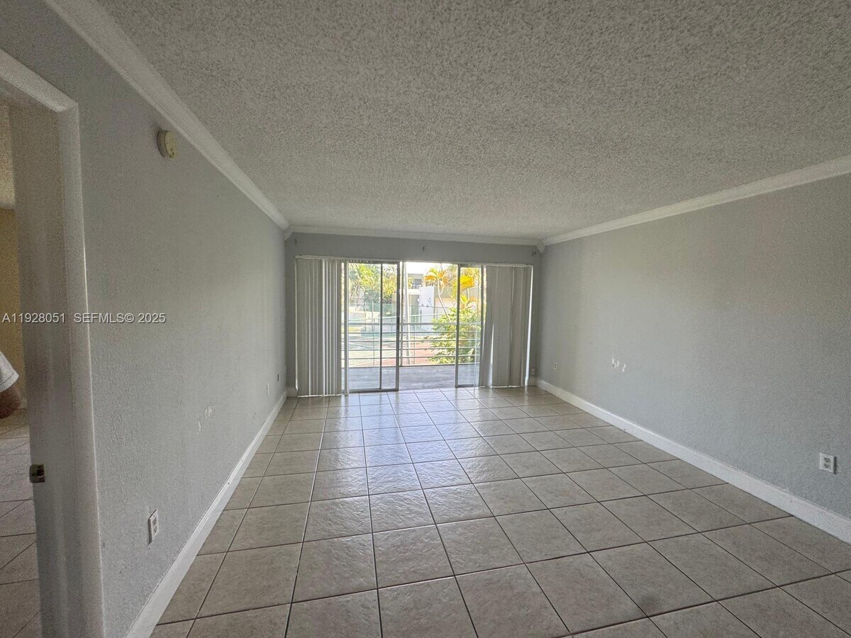 Photo - 4235 N University Dr Unit 210