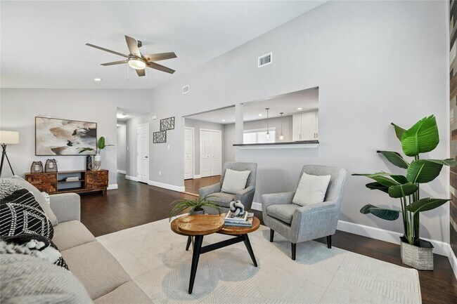 Photo - 5503 Manor Rd