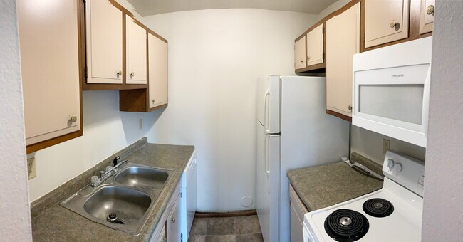 Photo - 630 S Governor St Unit 7