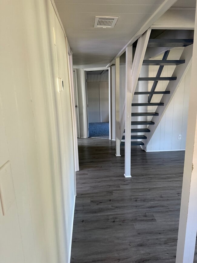 Photo - 10 Cedarvilla Dr