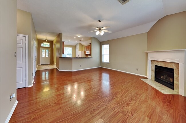 Photo - 8723 Rollick Dr