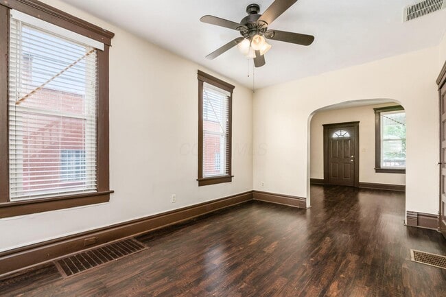 Photo - 541 E Whittier St Unit 541