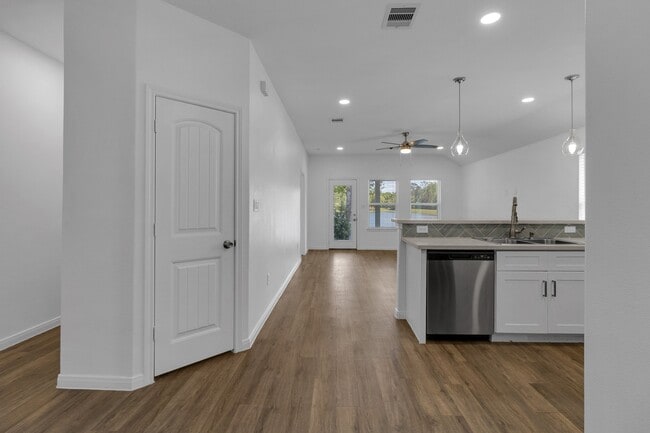 Photo - 3461 Sam Houston Rd