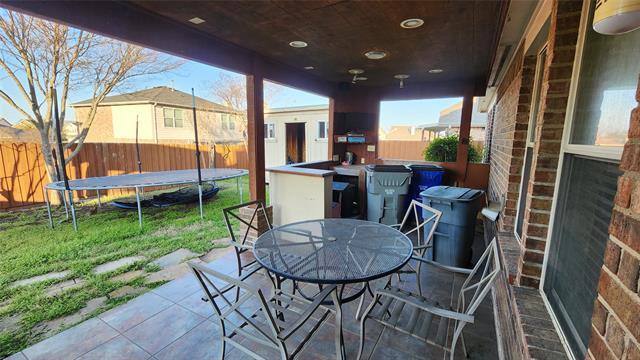 Photo - 2010 Cobblestone Trail