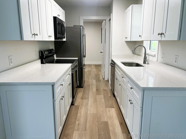 7105 North Blvd