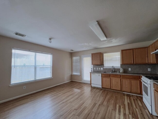 Photo - 13410 Blue Swallow Dr