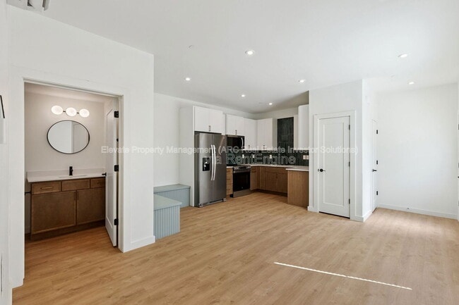 Photo - 1624 NW 17th St Unit 103