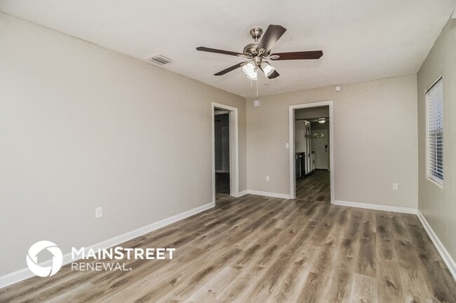 Photo - 1335 E 3rd Ave