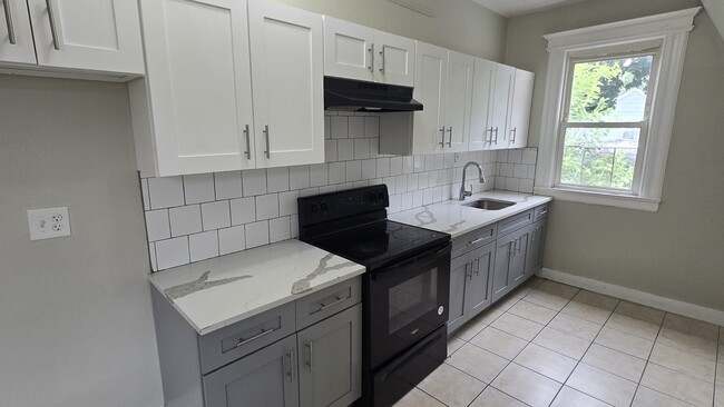 Photo - 849 S 15th St Unit 3