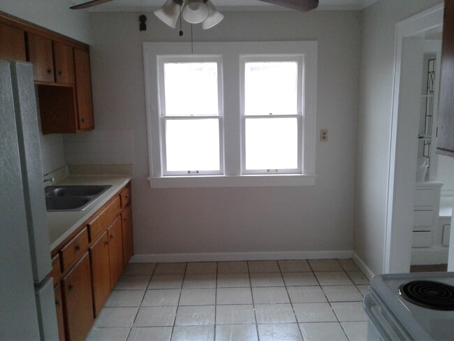 Photo - 1673 Victoria Ave Unidad 2