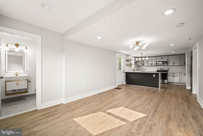 Photo - 8255 Mertztown Rd